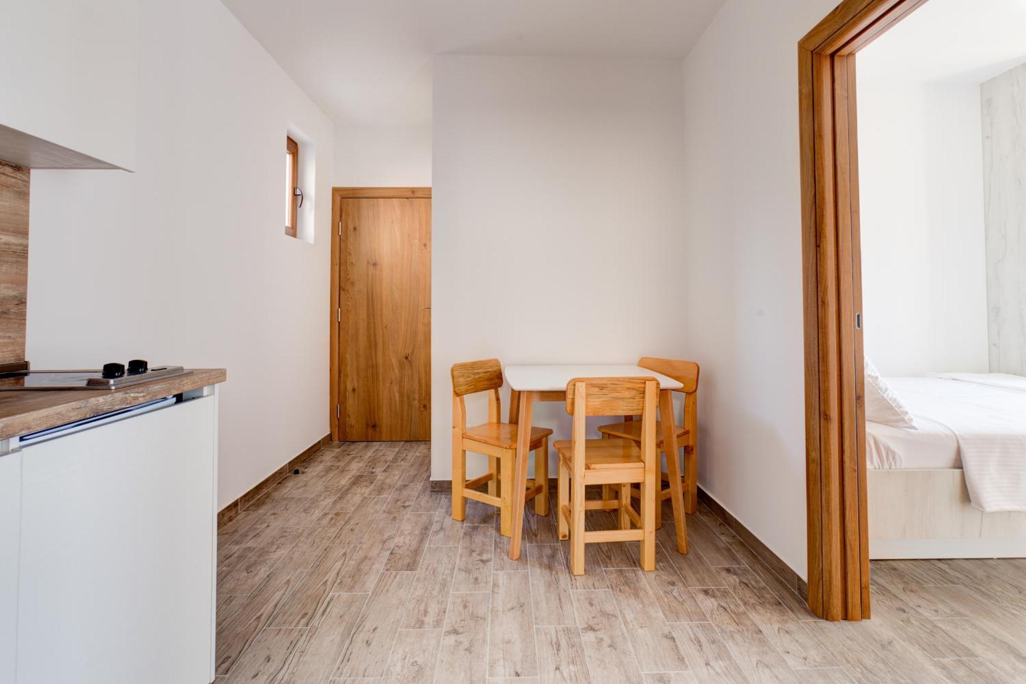 Mima Apartments Sveti Stefan Eksteriør billede