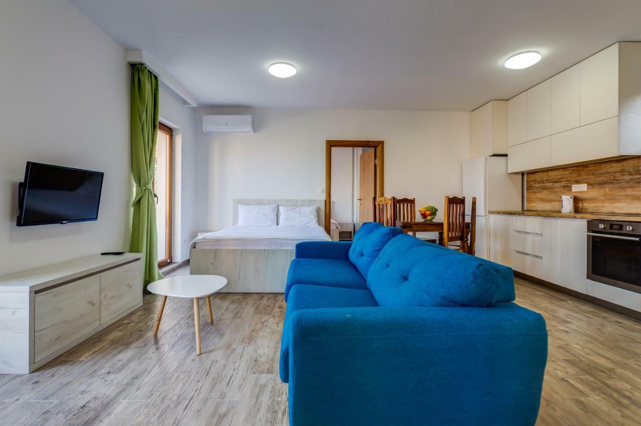 Mima Apartments Sveti Stefan Eksteriør billede
