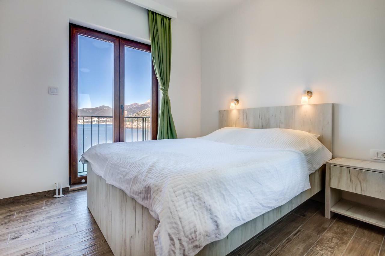 Mima Apartments Sveti Stefan Eksteriør billede